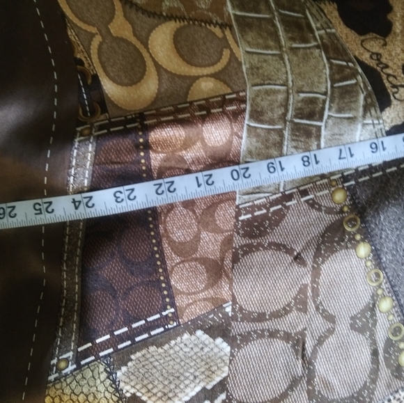 SOLD. Coach silk scarf NWOT - Picture 6 of 8